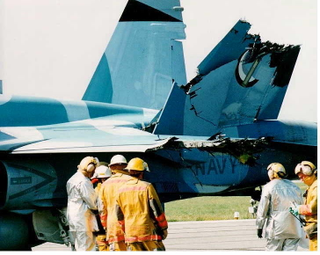 Illustration for article titled This F-16 Viper Managed To Fly Back To Base Missing Half A Wing